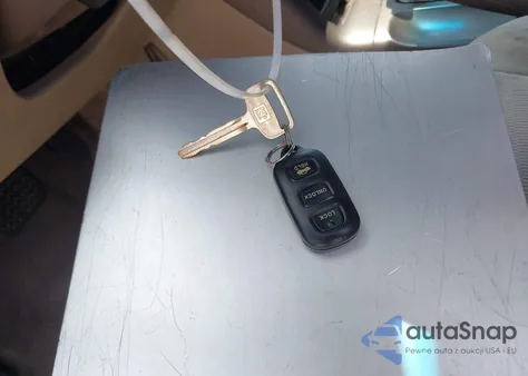 2005 Toyota Camry Le из США, поврежденный, VIN 4T1BE32K25U022636